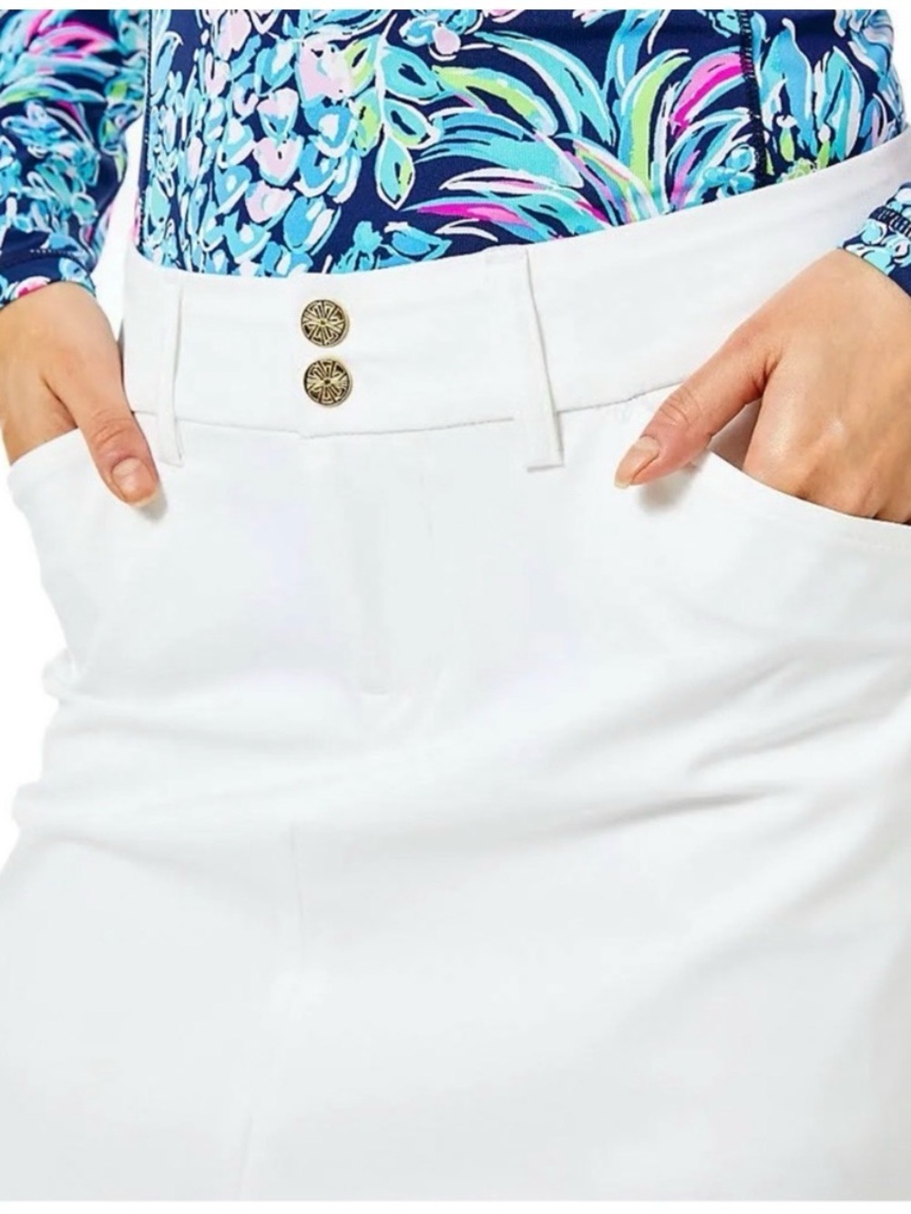 💕💕NWOT Lilly Pulitzer Sybil Resort White Luxletic Skort with Gold Logo Detail